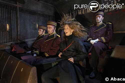 http://static1.purepeople.com/articles/3/64/63/@/22527-audray-marnay-a-l-inauguration-de-la-637x0-1.jpg
