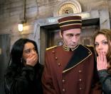 Hafsia Herzi et Emilie Dequenne à l'inauguration de la Tour de la Terreur à Disneyland 