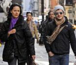 Elijah Wood et Pamela Racine dans les rues new-yorkaises en 2009 