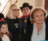 Lancement de l'opération + de Vie à l'hôpital Bretonneau de Paris, le 29 septembre 2010 : Mireille Darc et Bernadette Chirac