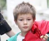 Claudia Schiffer enmène son fils Caspar à l'école à Londres, le 8 octobre 2010