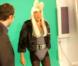 Nikos Aliagas en Lady Gaga dans le making-of de la pub pour le concours NRJ Gaga de Gaga