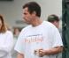 Adam Sandler décontracté sur le tournage de Jack &amp; Jill, le 20 octobre 2010.