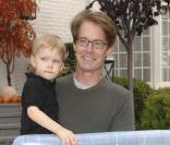 Carnaval chez Pottery Barn Kids pour Operation Smile, à Los Angeles, le 23 octobre 2010 : Kyle MacLachlan<br />