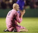 Fabien Barthez lors du match de charité du Variétés club de France contre la sélection Geodis, à Saint-Jean-de-Luz, le 13 octobre 2010