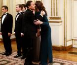 Mars 2010 : Nicolas Sarkozy et Carla Bruni reçoivent à l'Elysée le couple présidentiel russe, Dmitri Medvedev et sa femme Svetlana. Carla Bruni, superbe, confirme qu'elle est... une exception française.