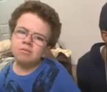 Keenan Cahill et 50 Cent en duo sur la chanson Down on me