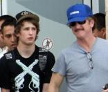 Sean Penn et son fils Hooper en février 2009 