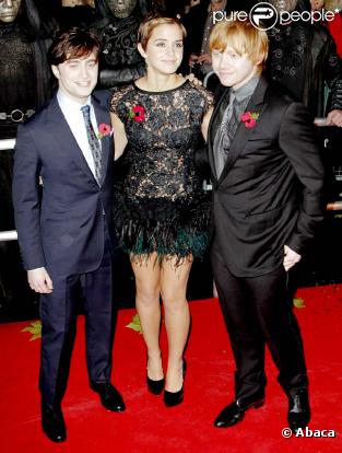 Emma Watson, Daniel Radcliffe et Rupert Grint à l'avant-première de  Harry Potter et les reliques de la mort - partie 1 , à Londres, le 11 novembre 2010 