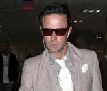 David Arquette arrive à l'aéroport de Los Angeles le 22 novembre 2010