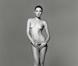 La photo nue de Carla Bruni : l'association bénéficiaire refuse l'argent de la vente !