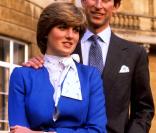 Charles et Diana, en février 1981, posent après l'annonce de leurs fiançailles. 