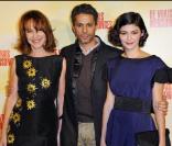 Nathalie Baye, Sami Bouajila et Audrey Tautou à la première du film De vrais mensonges, à Paris, le 29 novembre 2010. 
