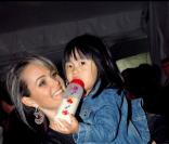 Laeticia Hallyday et sa fille adoptive Jade