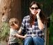 Jennifer Garner avec Seraphina, à Los Angeles, le 6 décembre 2010.