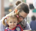 Jennifer Garner avec Seraphina, à Los Angeles, le 8 décembre 2010.