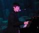 Greyson Chance se produit sur la scène de l'Aquarium, à Paris, vendredi 10 décembre, pour un concert privé destiné à présenter son album à paraître en 2011 à son public français.