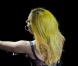 Lady Gaga se produit sur la scène de l'O2 Arena, à Londres, jeudi 16 décembre 2010.