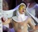Lady Gaga se produit sur la scène de l'O2 Arena, à Londres, jeudi 16 décembre 2010.