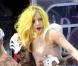 Lady Gaga se produit sur la scène de l'O2 Arena, à Londres, jeudi 16 décembre 2010.