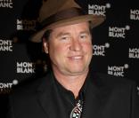 Val Kilmer, 50 ans, fait à nouveau l'objet de poursuites engagées fin novembre 2010 par l'IRS, le fisc américain...