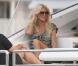 Victoria Silvstedt arrive sur l'île de Saint-Barth', le 22 décembre 2010
