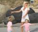 Victoria Silvstedt se prélasse sur la plage des Flamands, à Saint-Barth', le 27 décembre 2010