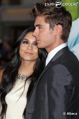 Vanessa Hudgens et Zac Efron à Los Angeles, le 20 juillet 2010.