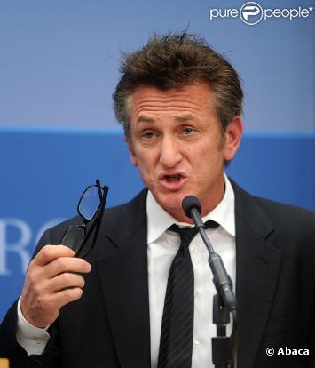 Sean Penn lors de la conférence sur Haïti, un an après le séisme, à Washington le 10 janvier 2011