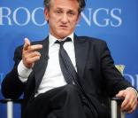 Sean Penn lors de la conférence sur Haïti, un an après le séisme, à Washington le 10 janvier 2011