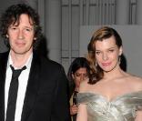  Milla Jovovich et son mari Paul W.S. Anderson lors de l'after party des Golden Globes Weinstein Company au Beverly Hilton hotel de Los Angeles le 16 janvier 2011 