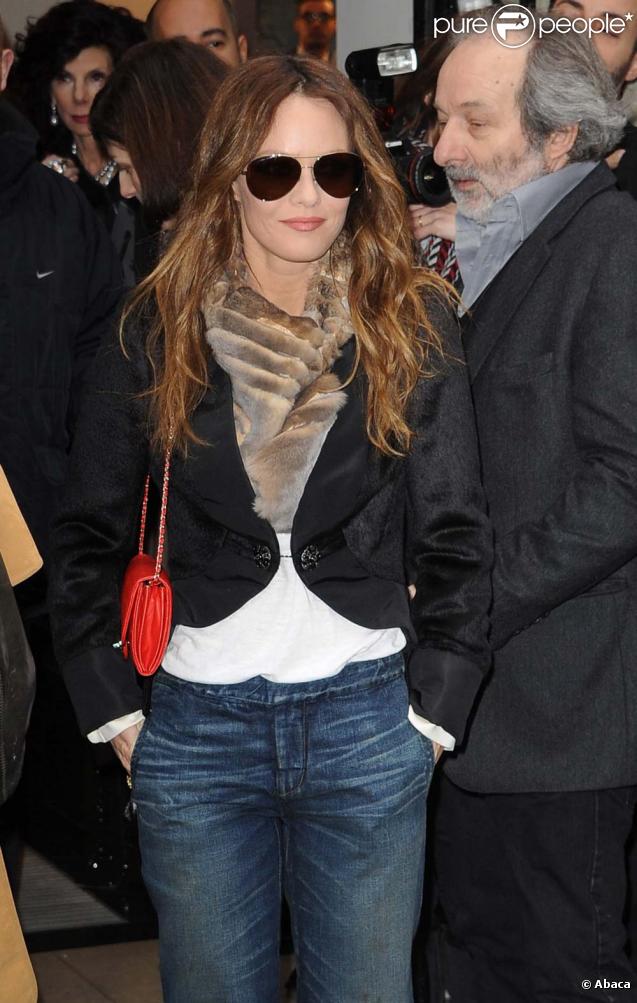 Vanessa Paradis au défilé Haute-Couture Chanel printemps-été 2011 durant la Fashion Week parisienne, le 25 janvier 2011.