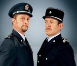Benoît Poelvoorde et Dany Boon dans Rien à déclarer 