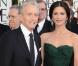 Michael Douglas : A peine guéri du cancer, son ex-femme revient à la charge !