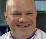 Ci-dessus, Philippe Etchebest, futur présentateur de la version Française de  Cauchemar en Cuisine . On lui fait confiance pour effrayer les candidats !