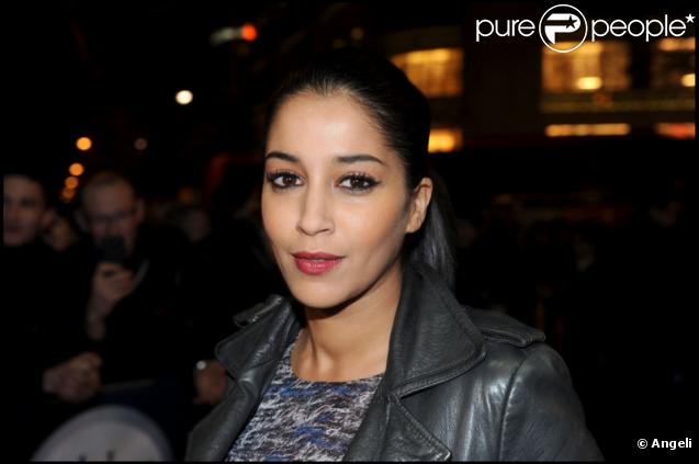 Leïla Bekhti à la cérémonie des Globes de Cristal 2011, le 7 février, au Lido, à Paris.