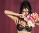 La ravissante Adriana Lima pose pour la collection Saint-Valentin 2011 de la marque de lingerie Victoria's Secret.