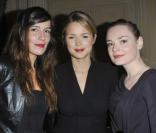Virginie Efira, Zoé Félix et Julie Judd à la présentation de la collection Black Carpet de la marque Paule Ka au Carmen à Paris, le 8 février 2011.