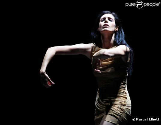 Marie-Claude Pietragalla dans  La Tentation d'Eve , au Palace, du 25 janvier au 12 février 2011, puis en tournée dans toute la France. 