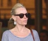Kate Bosworth et Alexander Skarsgard font leur course à Los Angeles, le 5 février 2011