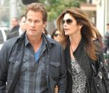Cindy Crawford et son mari Rande Gerber vont déjeuner au restaurant Nate'n Al à Los Angeles, le 15 février 2011.