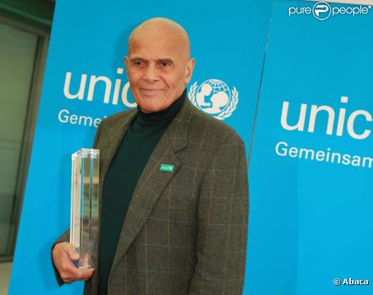 Le célèbre Harry Belafontemisà l'honneur par l'UNICEF (12 février 2011 à Berlin)