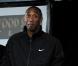 Kobe Bryant rejoint le Grauman's Chinese Theater, à Los Angeles, et laisse ses empreintes de mains et de pieds dans le ciment. Il devient le premier sportif à avoir le privilège d'y figurer.