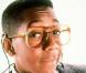 Sur cette photo, Steve Urkel. On notera les lunettes, accessoire indispensable du geek. 