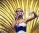 Kylie Minogue se produit sur la scène de la Herning Multi-Arena, à Herning, au Danemark, pour le premier concert de son Aphrodite - Les Folies World Tour, samedi 19 février.