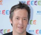 Ancien chroniqueur de Laurent Ruquier, Jean-Luc Lemoine a commencé par le one-man show. Il a maintenant 4 one-man shows à son actif.  