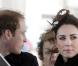 Kate Middleton et le prince William inaugurent un canoë de sauvetage à Anglesey, au pays de Galles, le 24 février 2011.