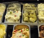 La fameuse glace au lait maternel...