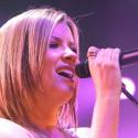 Dido : La chanteuse, enceinte, veut connaître le sexe de son bébé !