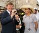 La reine Beatrix, accompagnée de son fils le prince héritier Willem-Alexander et son épouse la très preppy princesse Maxima, en visite d'Etat au Qatar en mars 2011 (le 9).